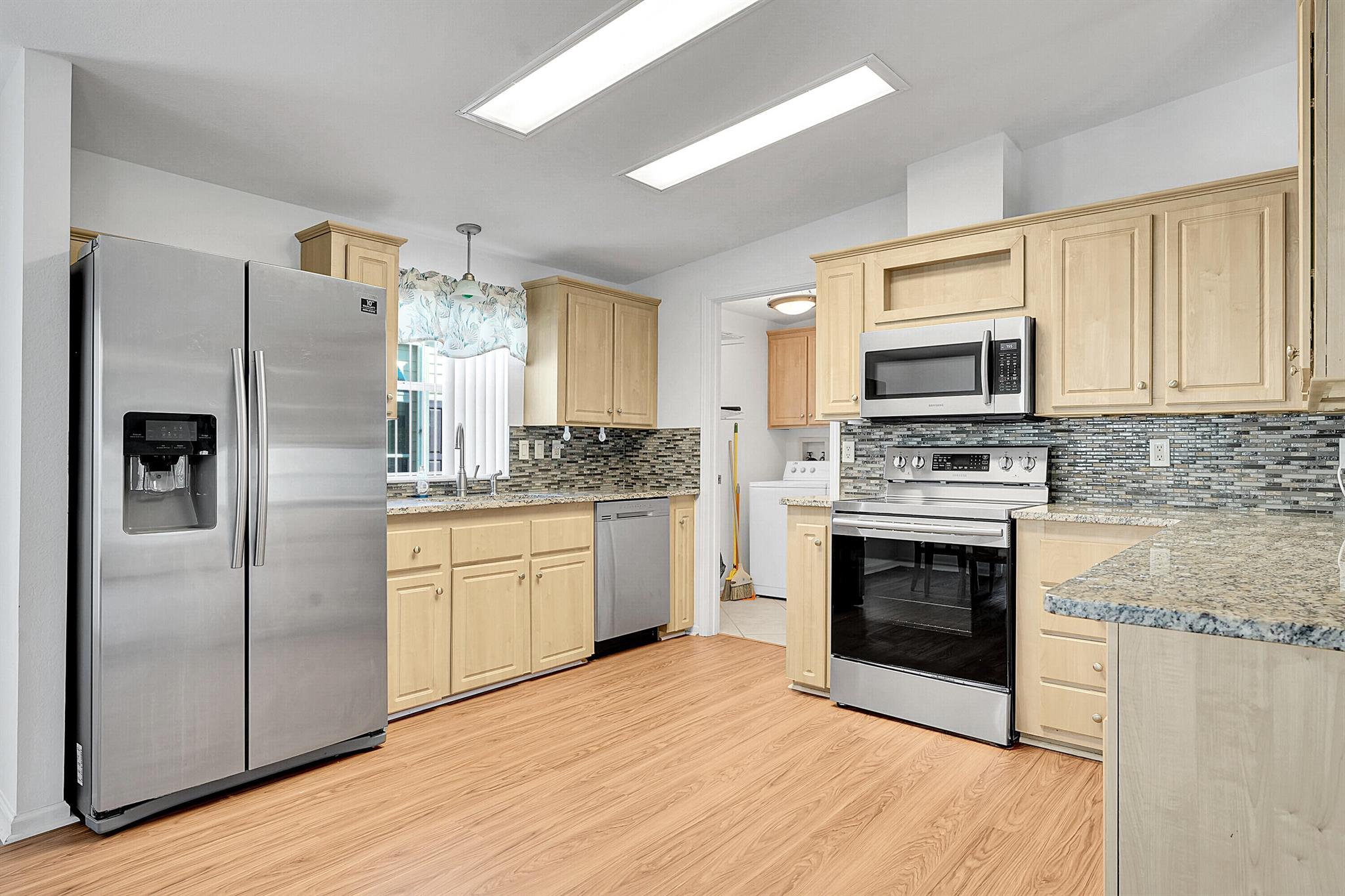 EAGLE'S RETREAT AT SAVANN - Residential