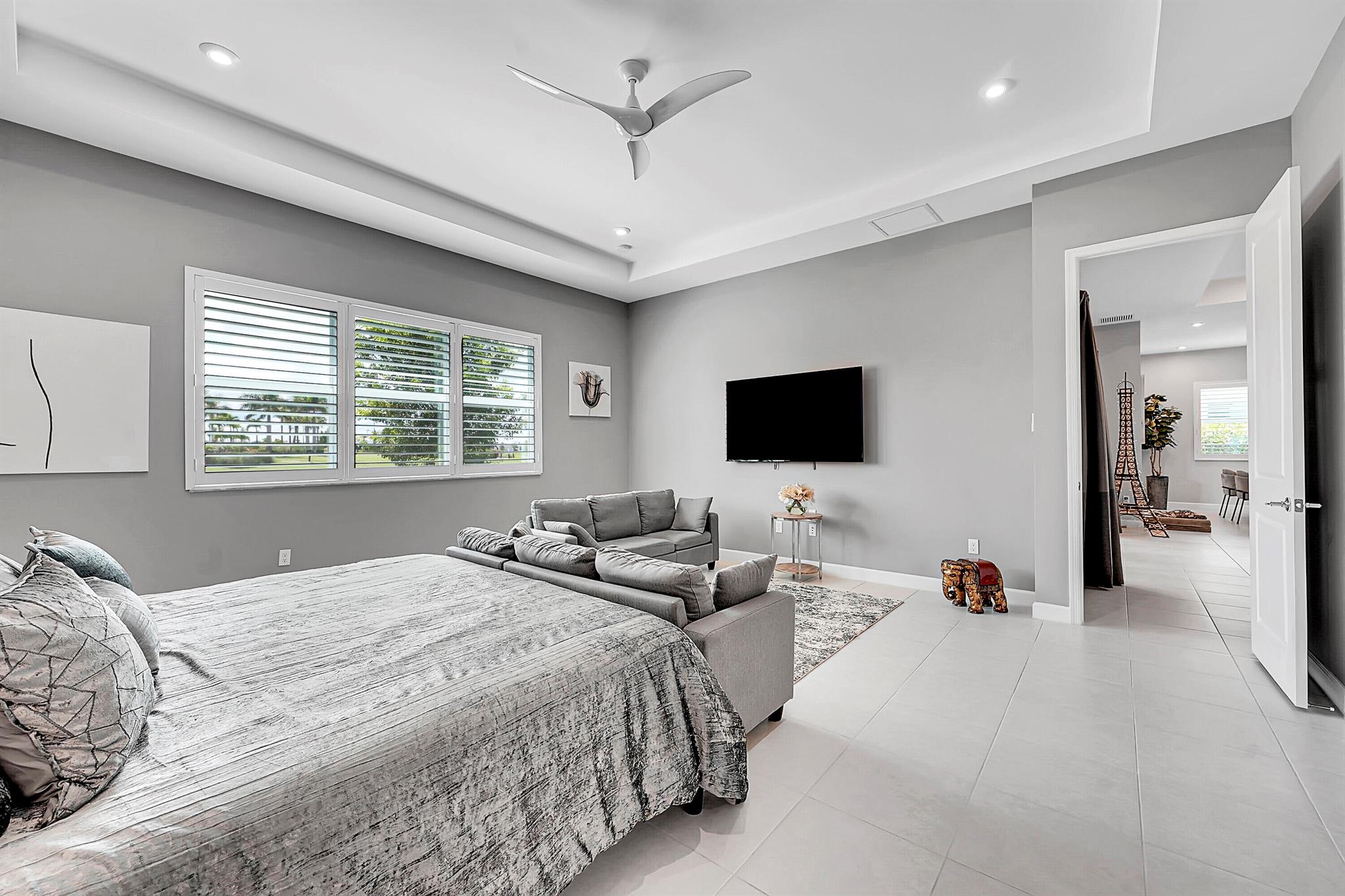 TELARO AT SOUTHERN GROVE - Residential