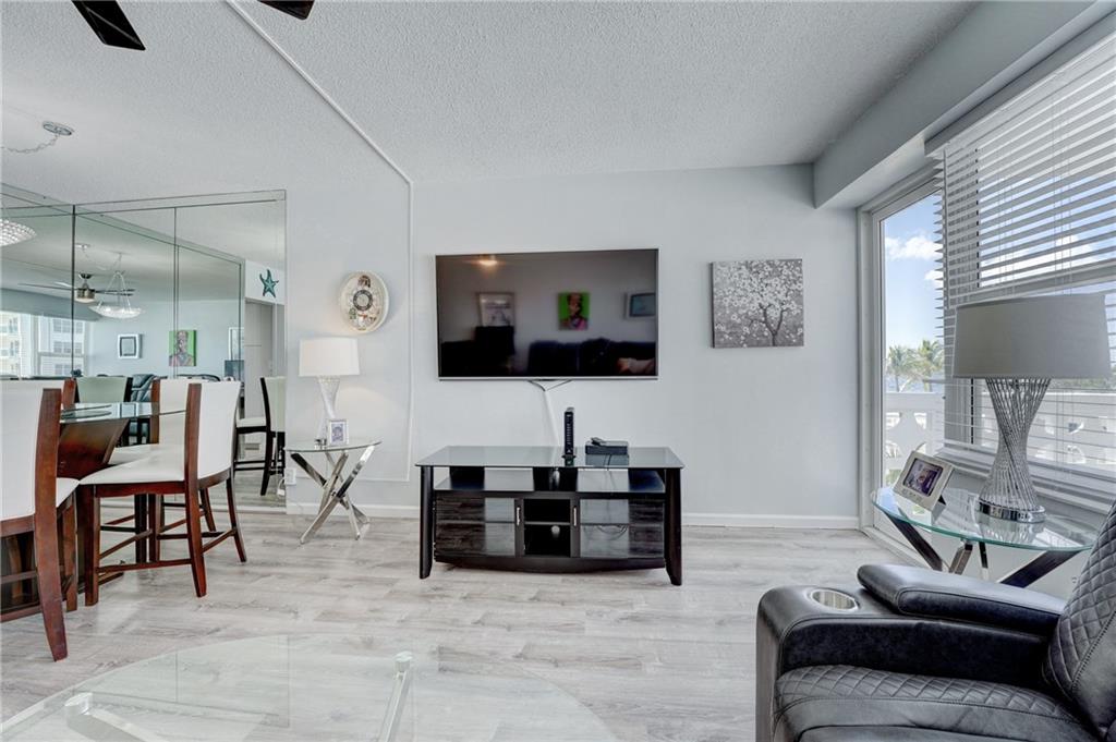 OCEAN SUMMIT - Residential