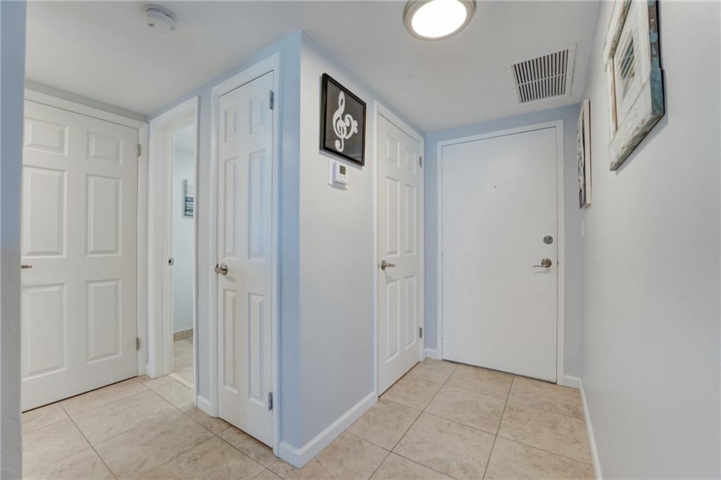 OCEAN SUMMIT - Residential