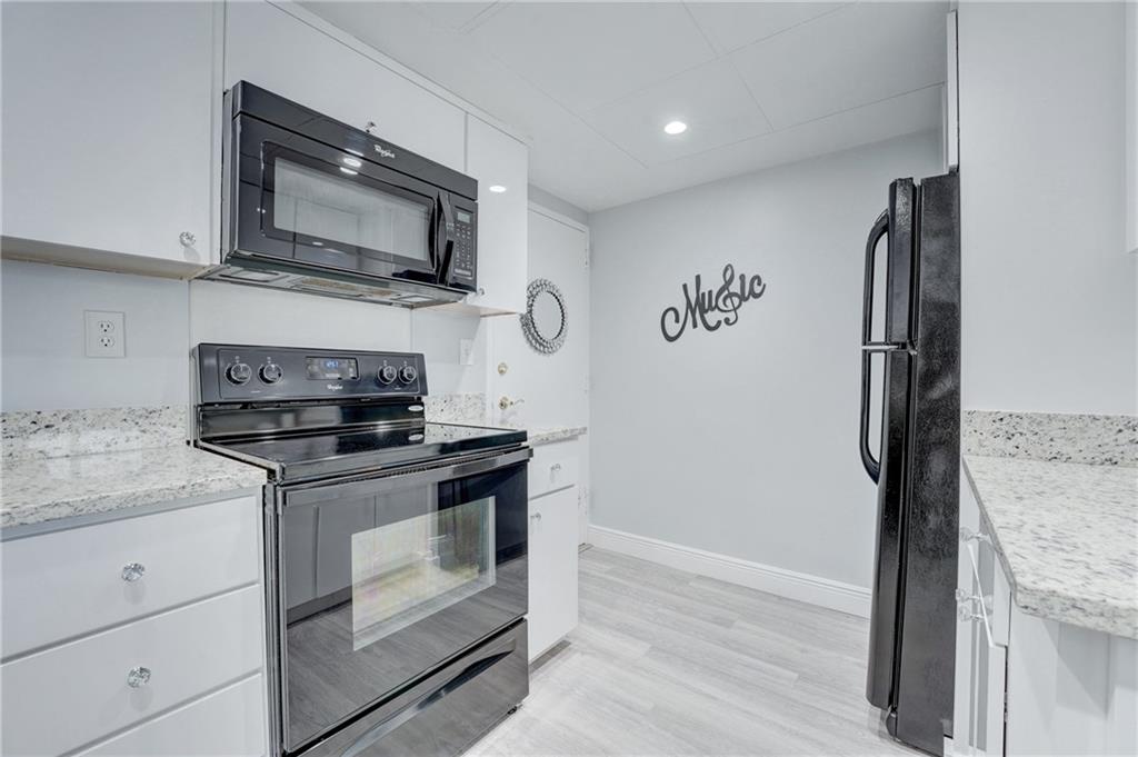 OCEAN SUMMIT - Residential