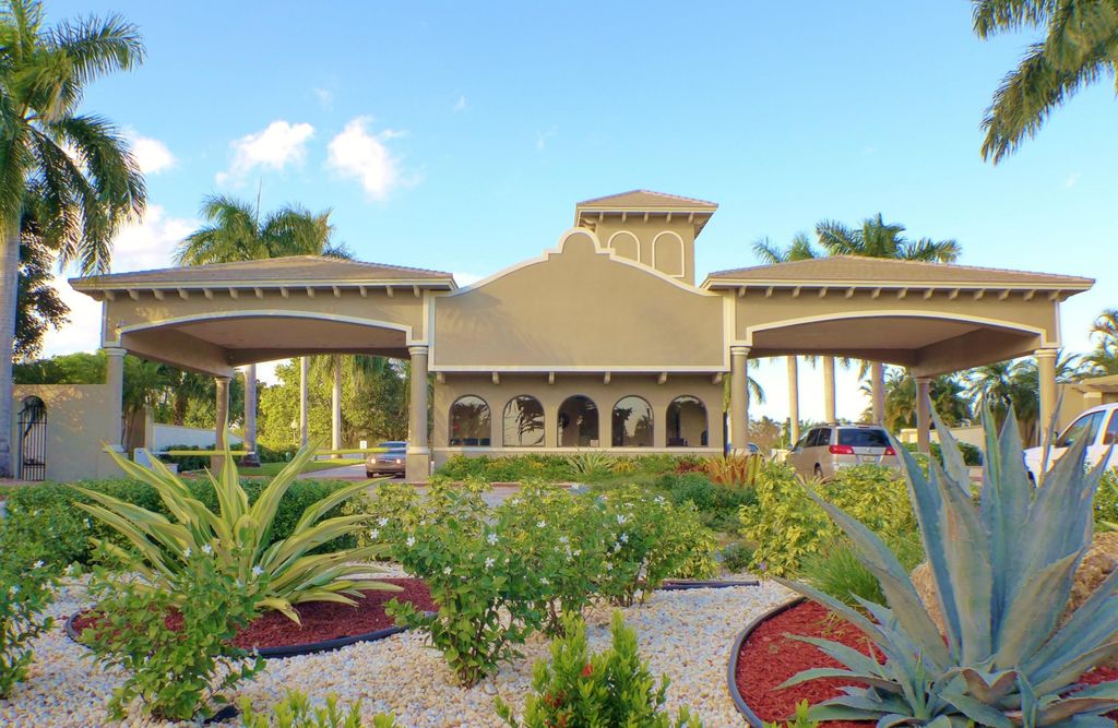 Photo of 1801 Eleuthera Point #H3, Coconut Creek, FL 33066 (MLS # B26007984)