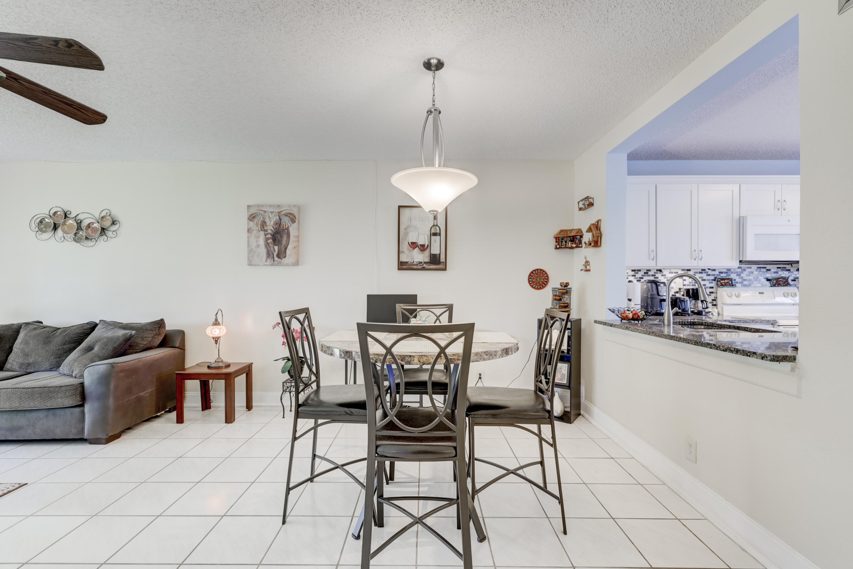 LAURELS AT MARGATE CONDO - Residential