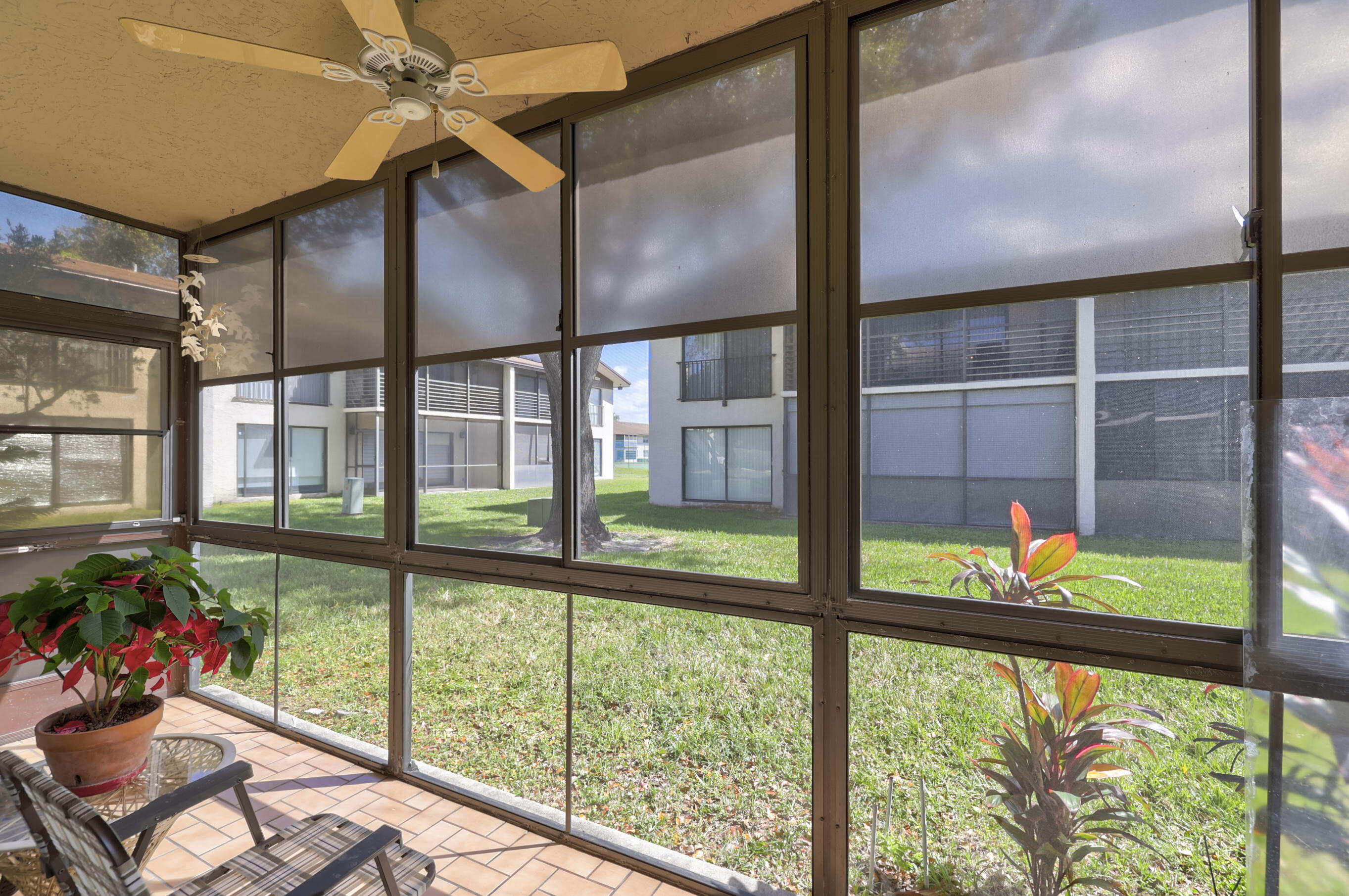 LAURELS AT MARGATE CONDO - Residential