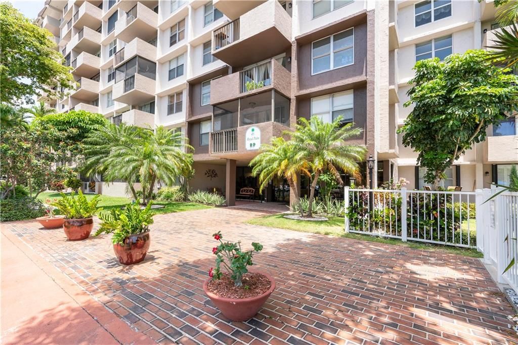 Photo of 777 S Federal Hwy #RP 105, Pompano Beach, FL 33062 (MLS # F10325648)