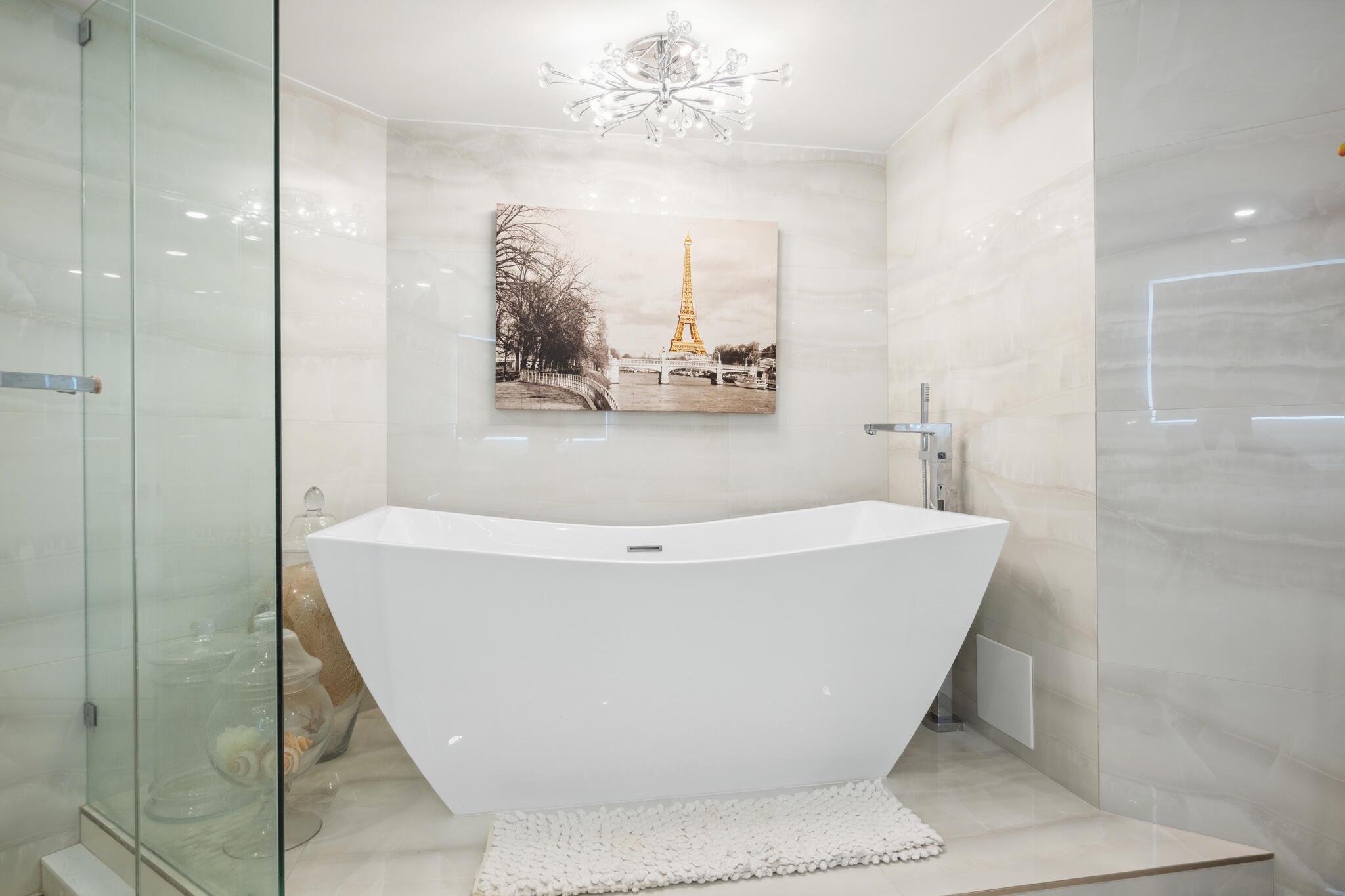 TWENTY ONE HUNDRED CONDO - Residential Lease