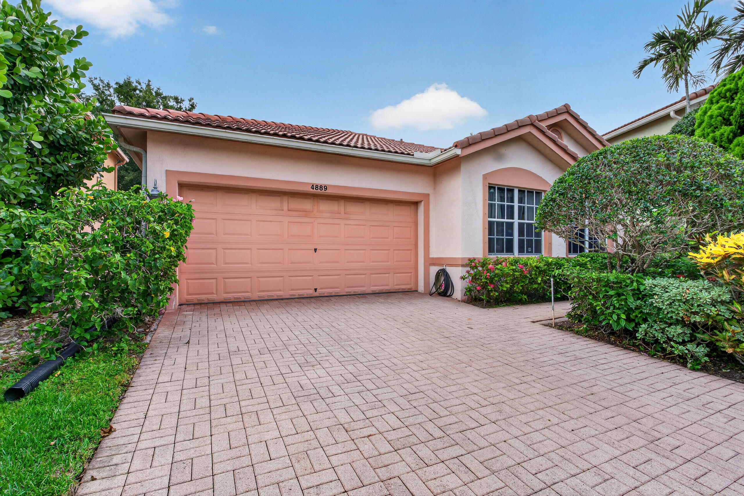 4889 N Classical Boulevard