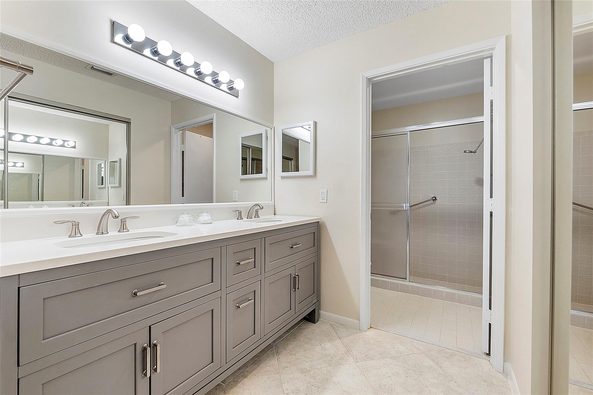 WHISPER WALK SEC C CONDO - Residential