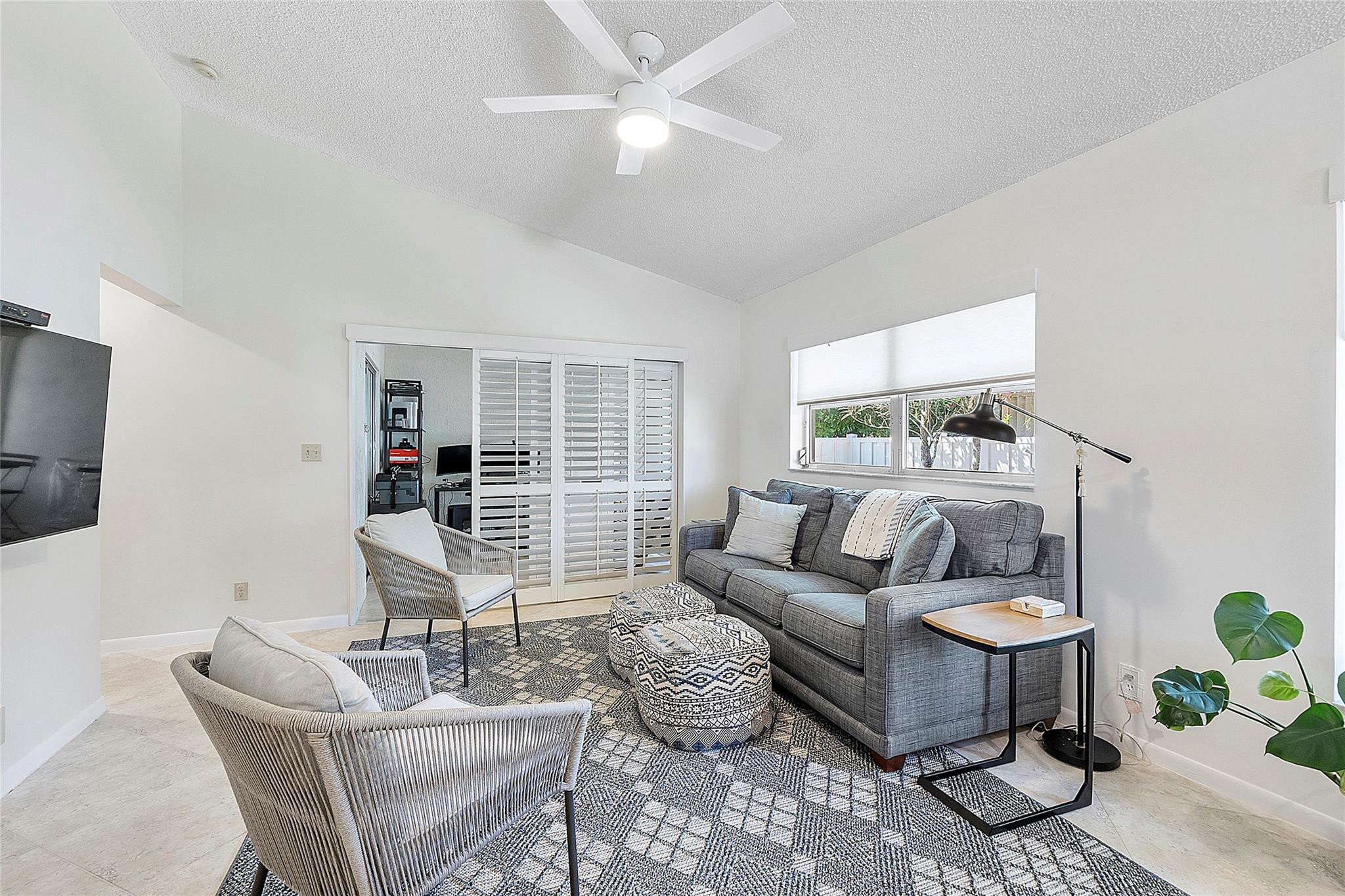 WHISPER WALK SEC C CONDO - Residential