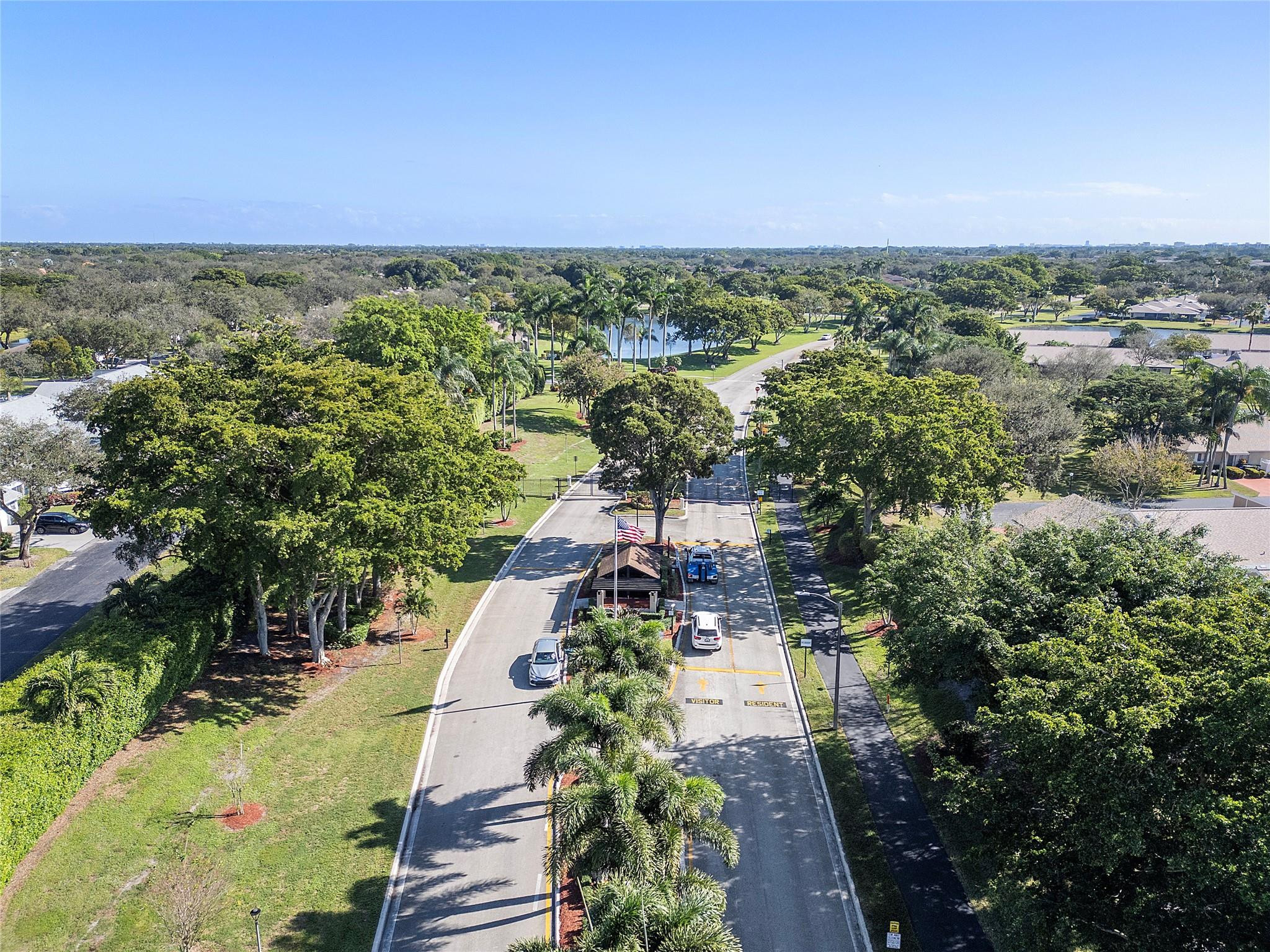 WHISPER WALK SEC C CONDO - Residential