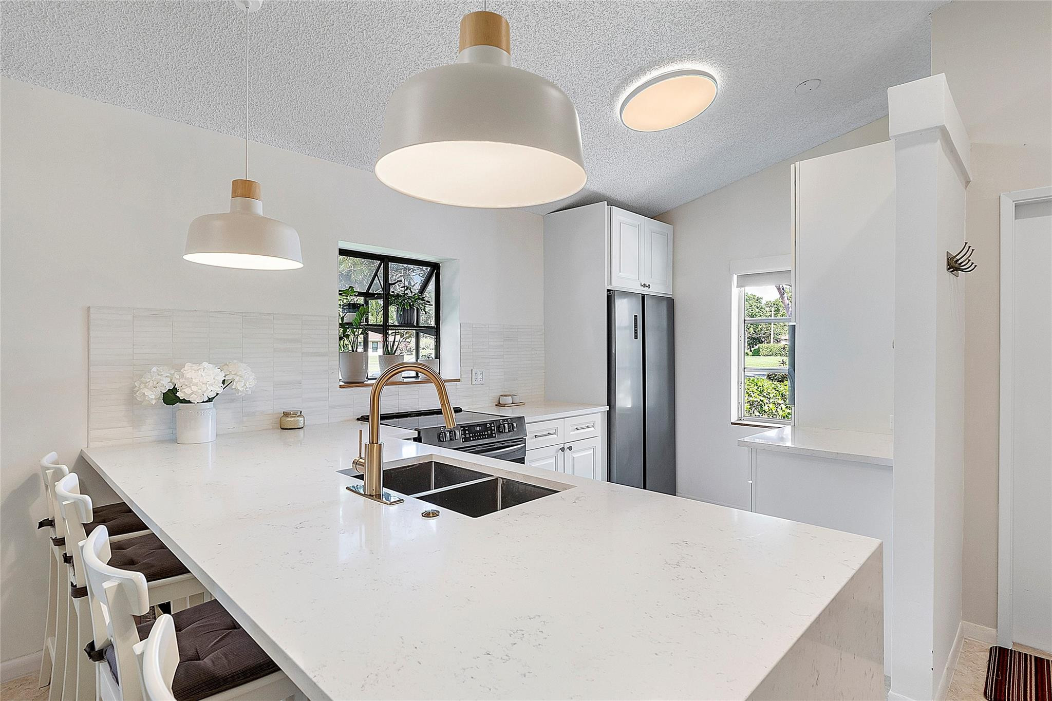 WHISPER WALK SEC C CONDO - Residential