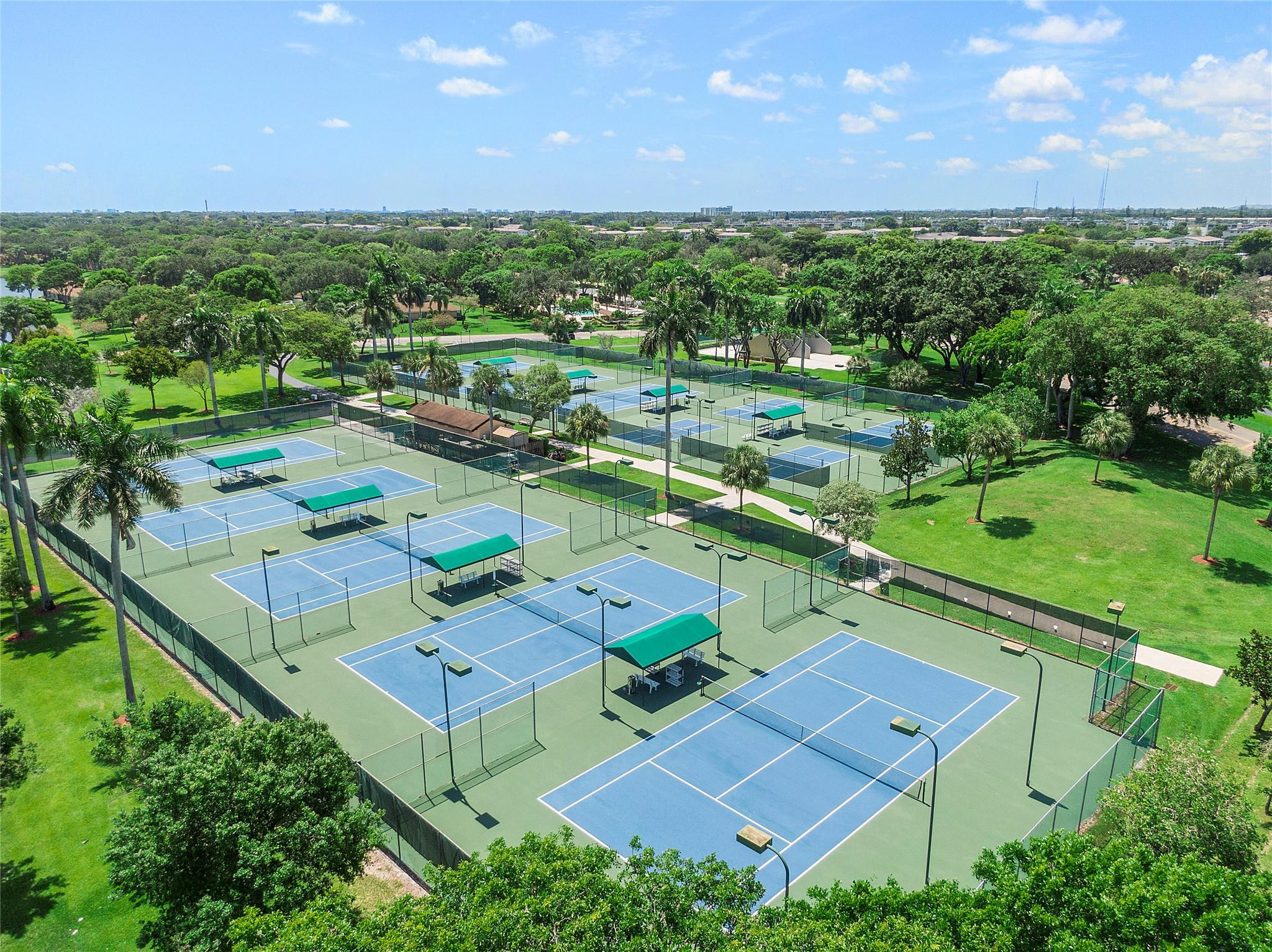WHISPER WALK SEC C CONDO - Residential