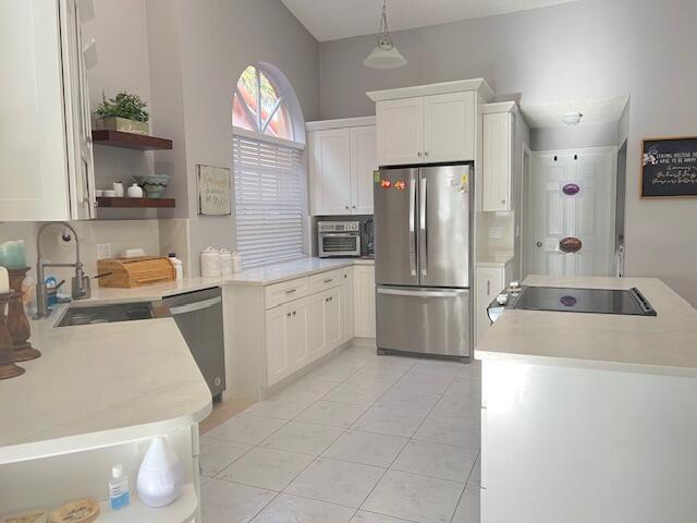 SHANGRI-LA AT WOODMONT - Residential Lease