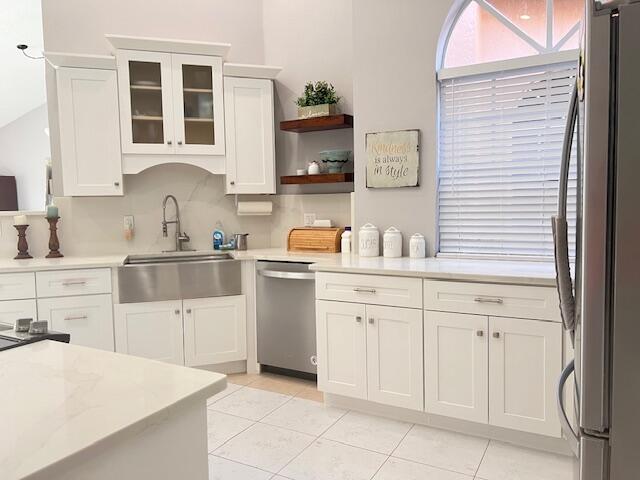 SHANGRI-LA AT WOODMONT - Residential Lease