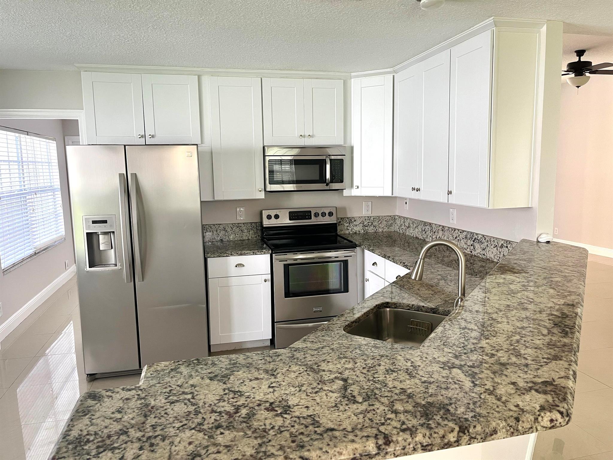 EMERALD FOREST OF WELLINGTON - Residential Lease