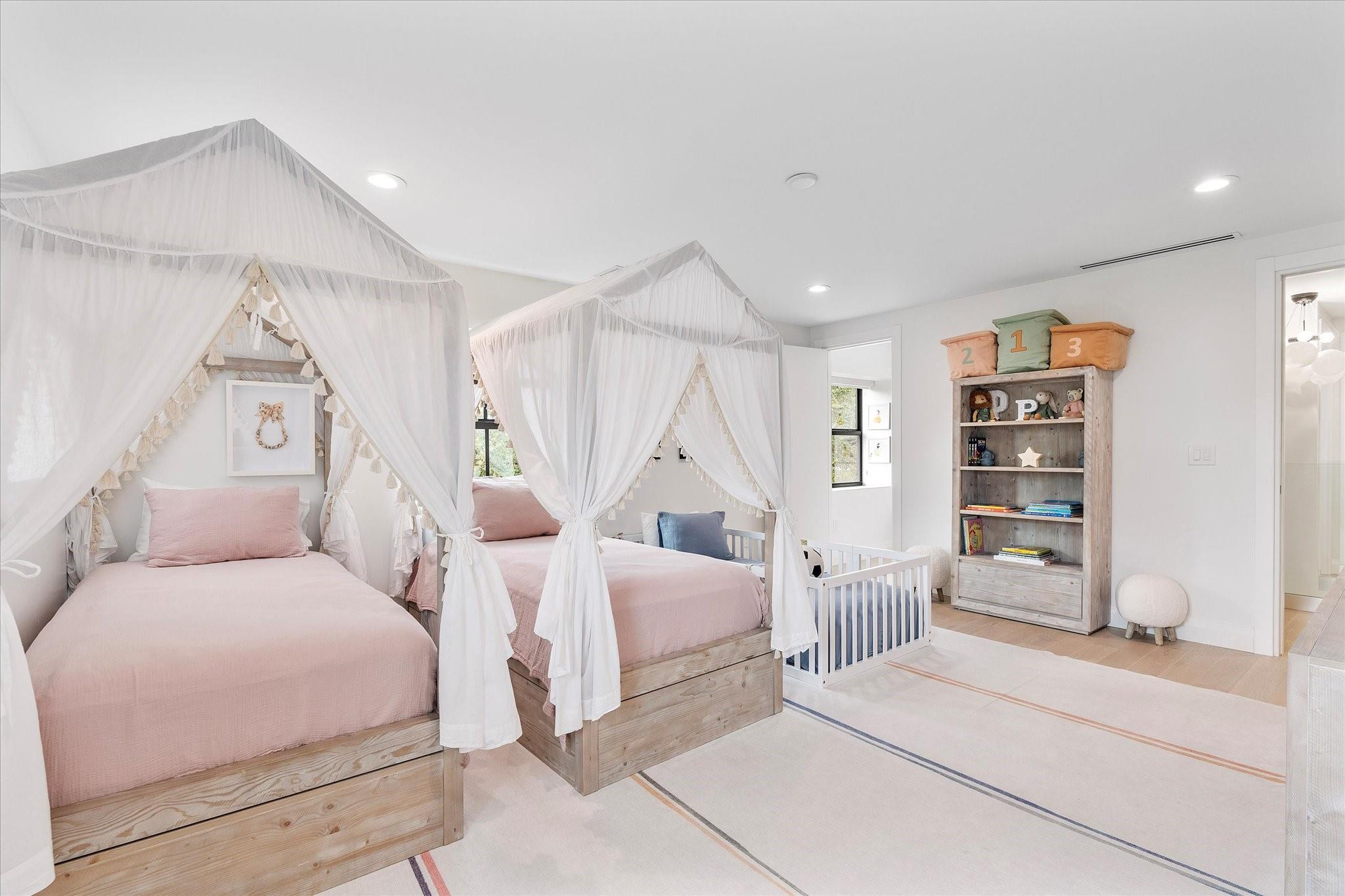 Sea Ranch Lakes - Residential