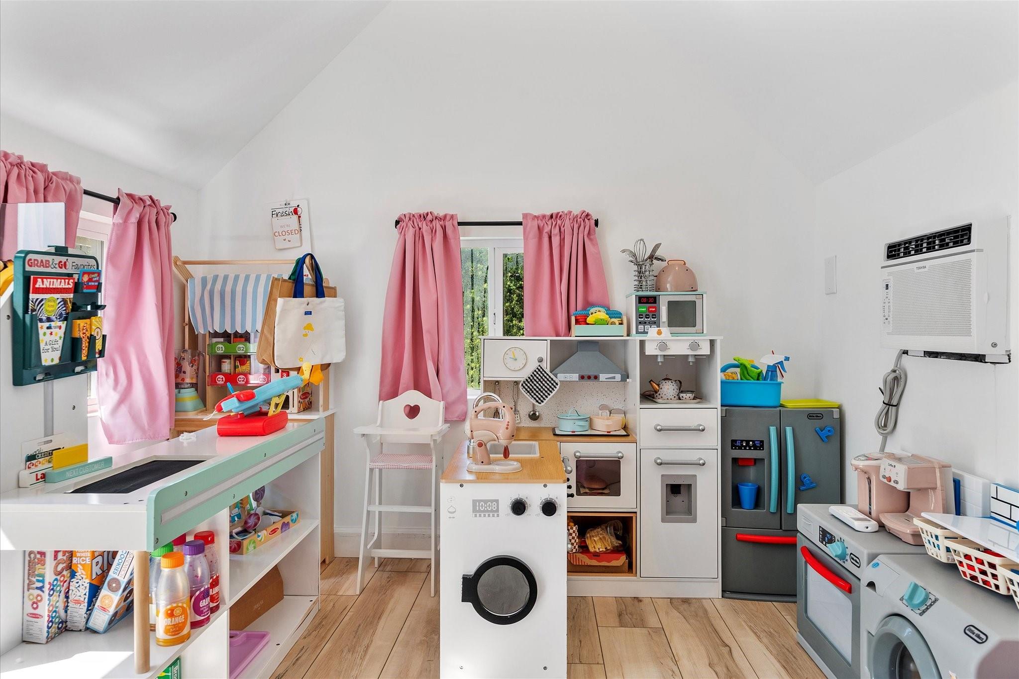 Sea Ranch Lakes - Residential