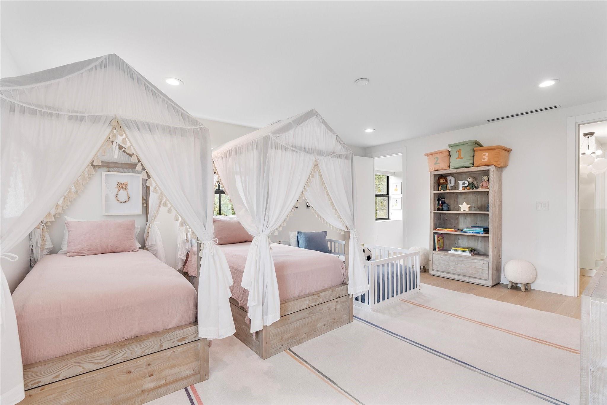 Sea Ranch Lakes - Residential