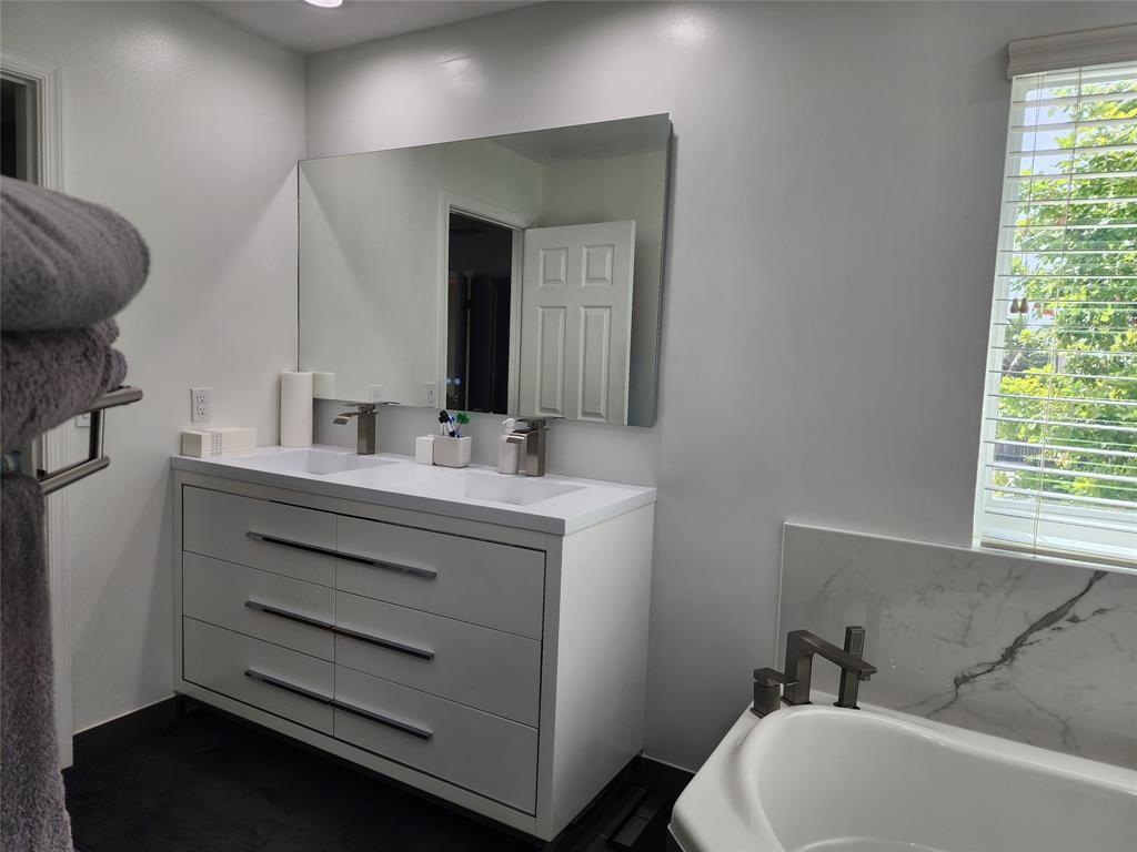Lakeside South - Residential Lease