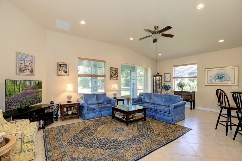 VEROLAGO PHASE 1 - Residential