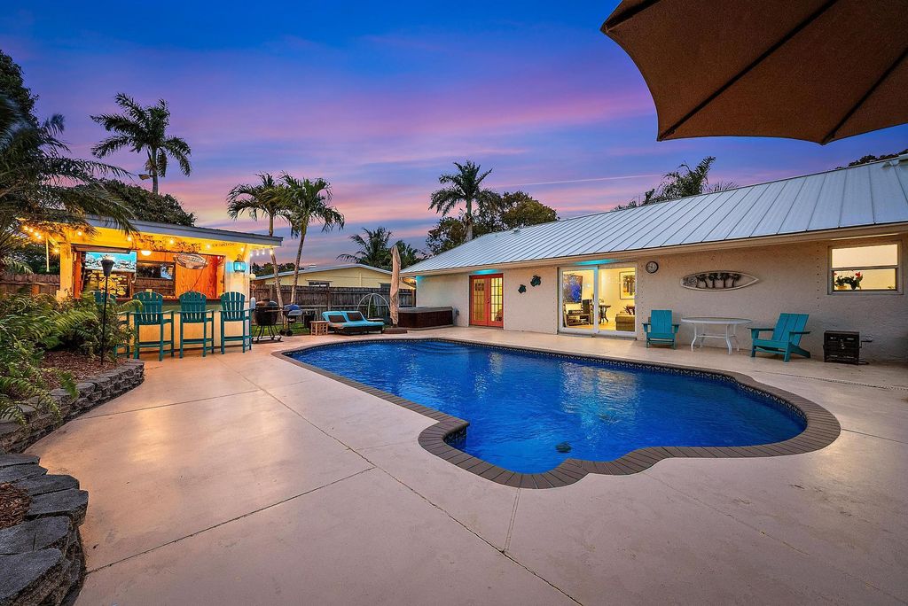 Photo of 407 Philadelphia Drive, Jupiter, FL 33458 (MLS # R11068708)