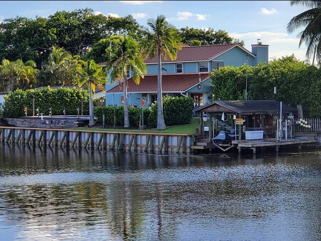 Photo of 502 VENICE Drive, Boynton Beach, FL 33426 (MLS # B26075606)