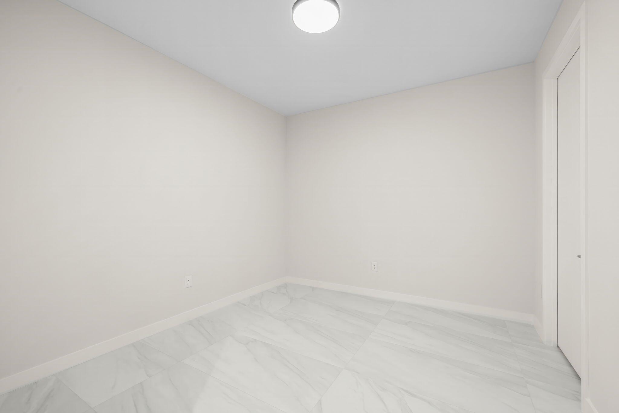 ALINA 220 BOCA RATON COND - Residential