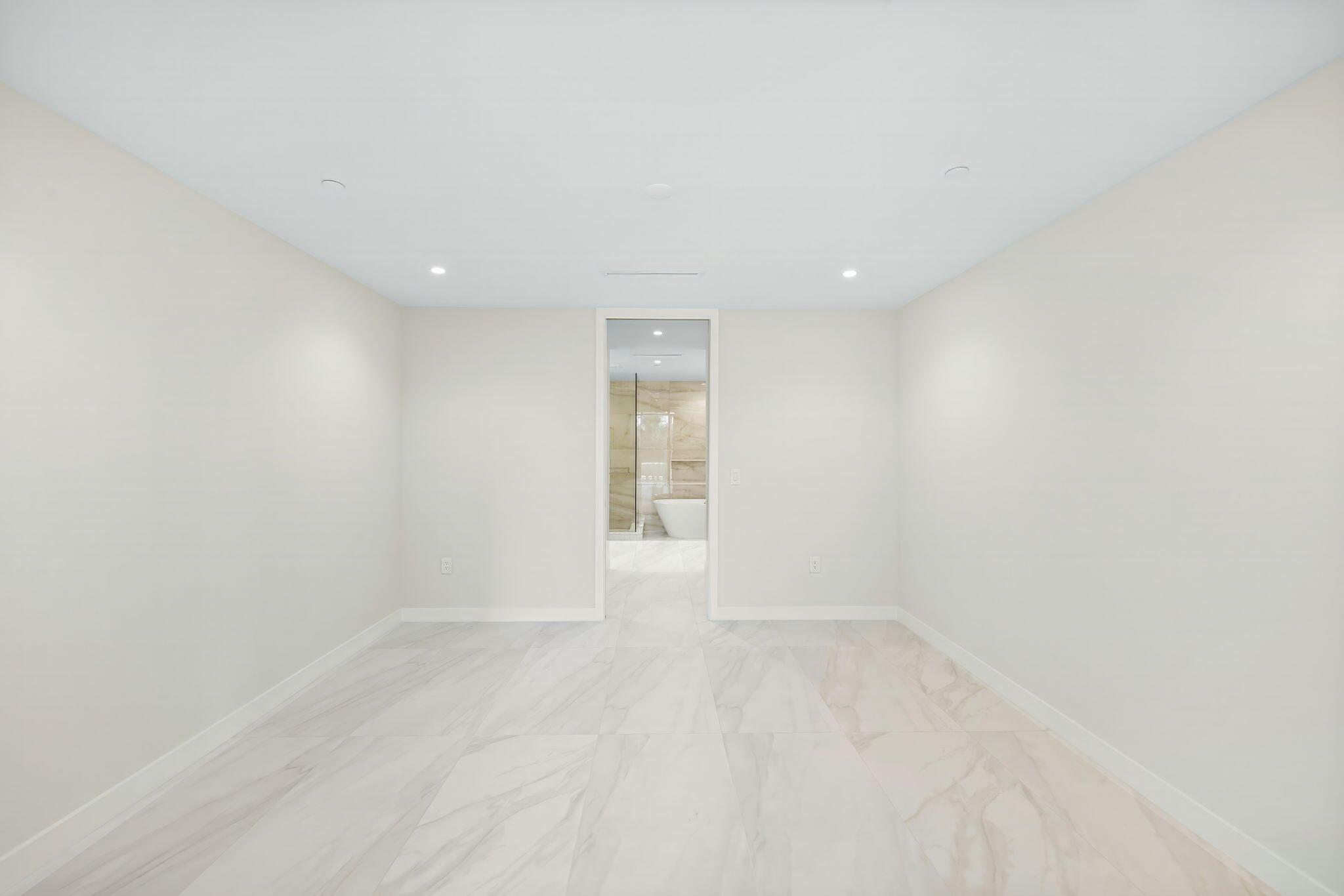 ALINA 220 BOCA RATON COND - Residential