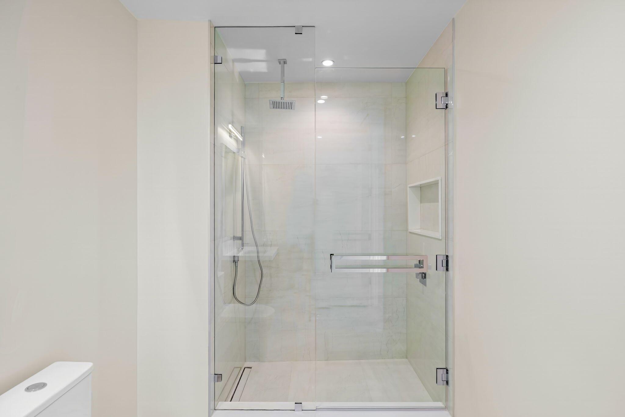 ALINA 220 BOCA RATON COND - Residential