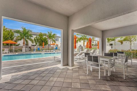 Tiny photo for 4611 NW 118th Avenue, Coral Springs, FL 33076 (MLS # F10555216)