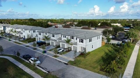 Tiny photo for 4611 NW 118th Avenue, Coral Springs, FL 33076 (MLS # F10555216)