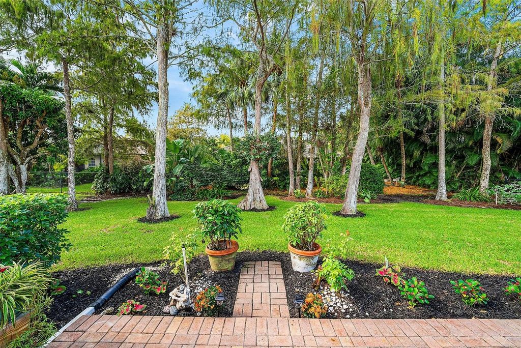 Photo of 153 Kapok Crescent, Royal Palm Beach, FL 33411 (MLS # F10534337)