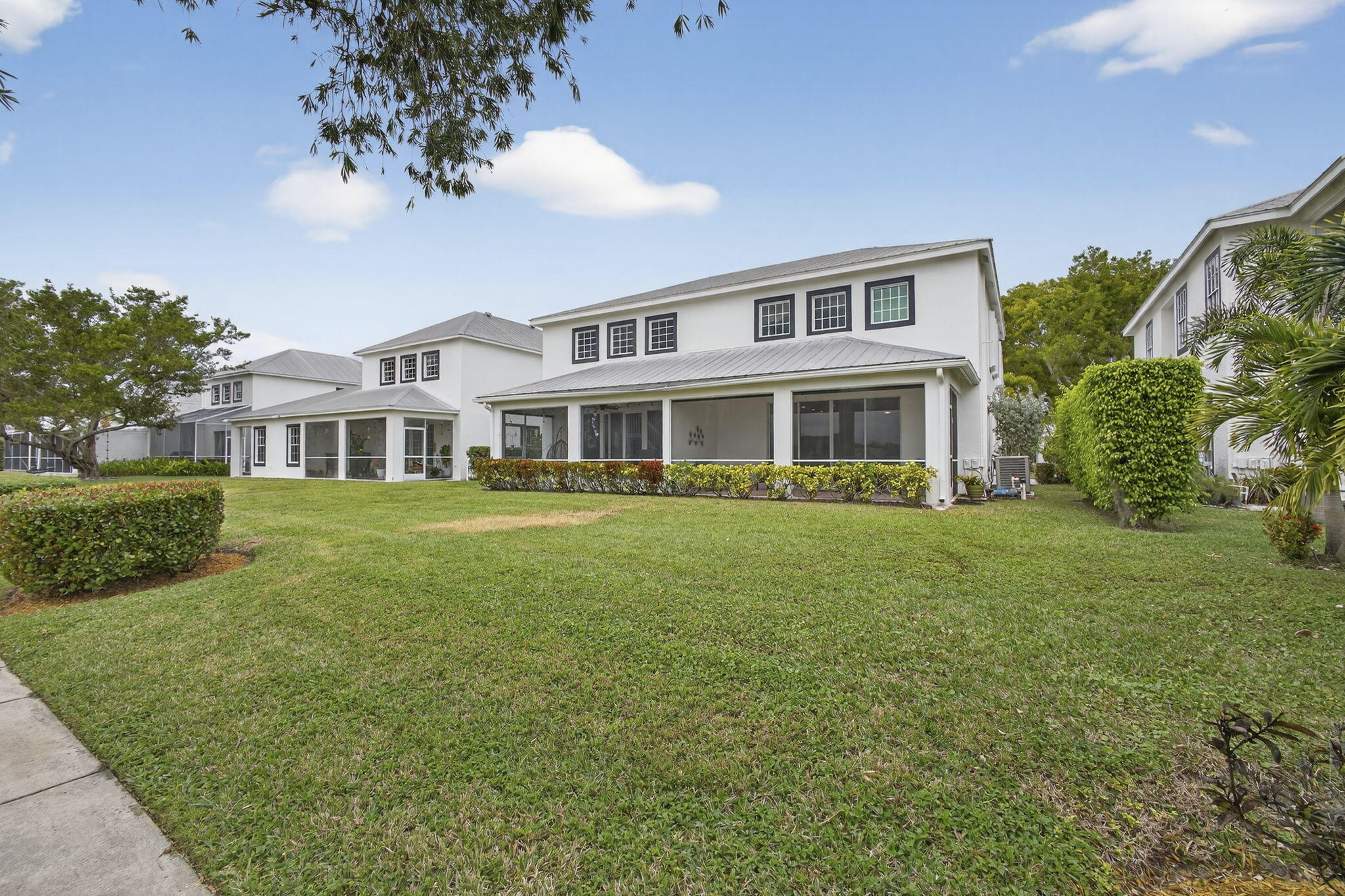 WELLINGTONS EDGE - Residential Lease