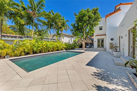 Single Family Residence in Fort Lauderdale FL 820 8th St St 3.jpg