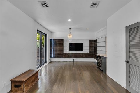 Single Family Residence in Fort Lauderdale FL 820 8th St St 23.jpg