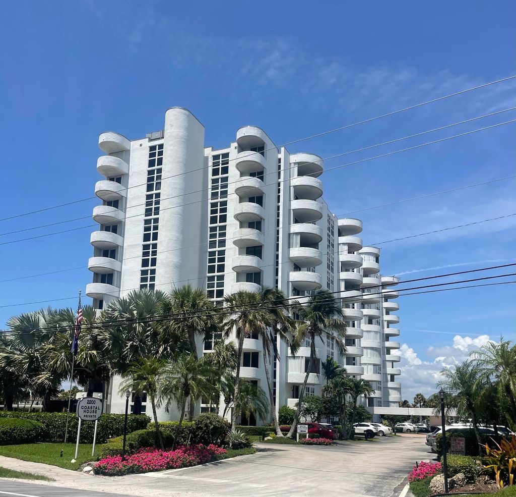 Photo of 2200 S Ocean Boulevard #405, Delray Beach, FL 33483 (MLS # R11151157)