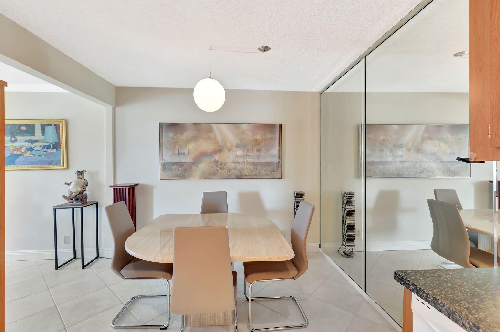 COASTAL HOUSE CONDO - Residential