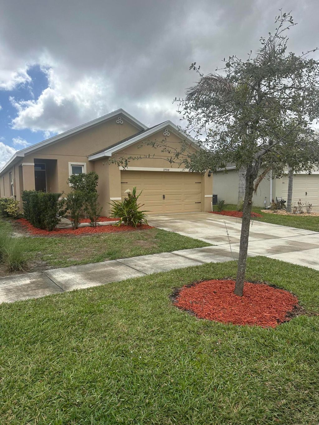 Photo of 10958 SW Robbia Way, Port Saint Lucie, FL 34987 (MLS # R11159220)