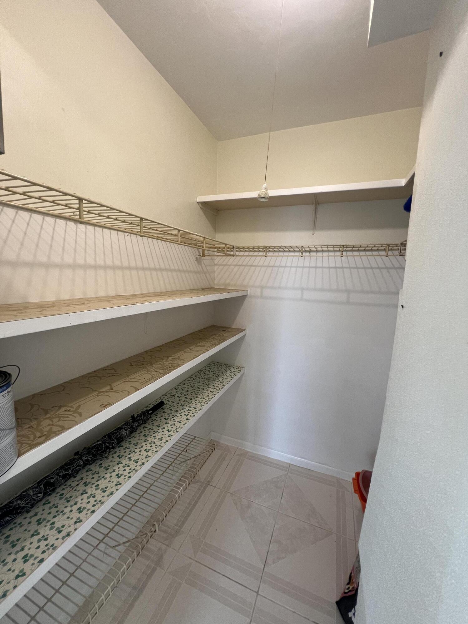 MURRY HILLS - Residential