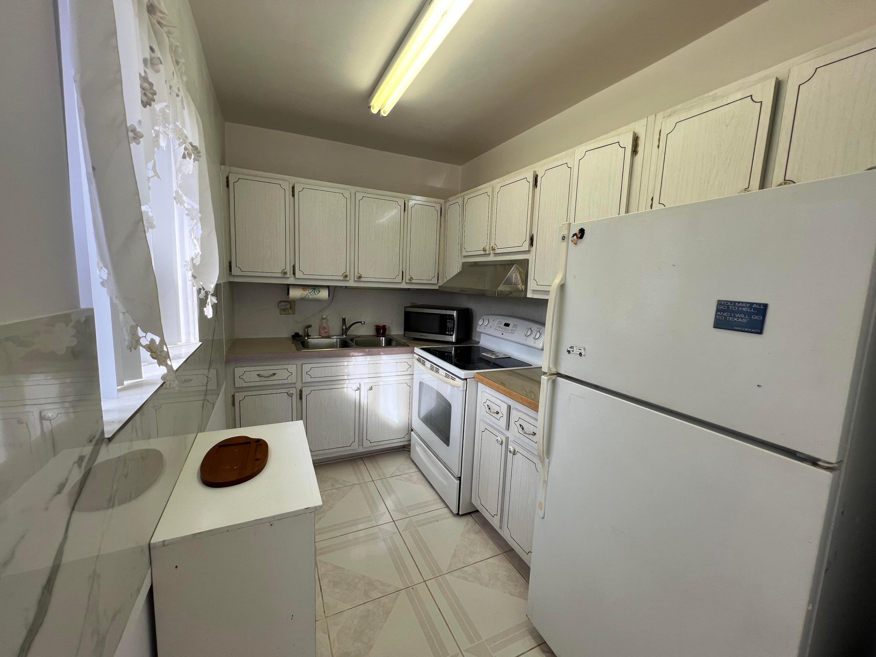 MURRY HILLS - Residential