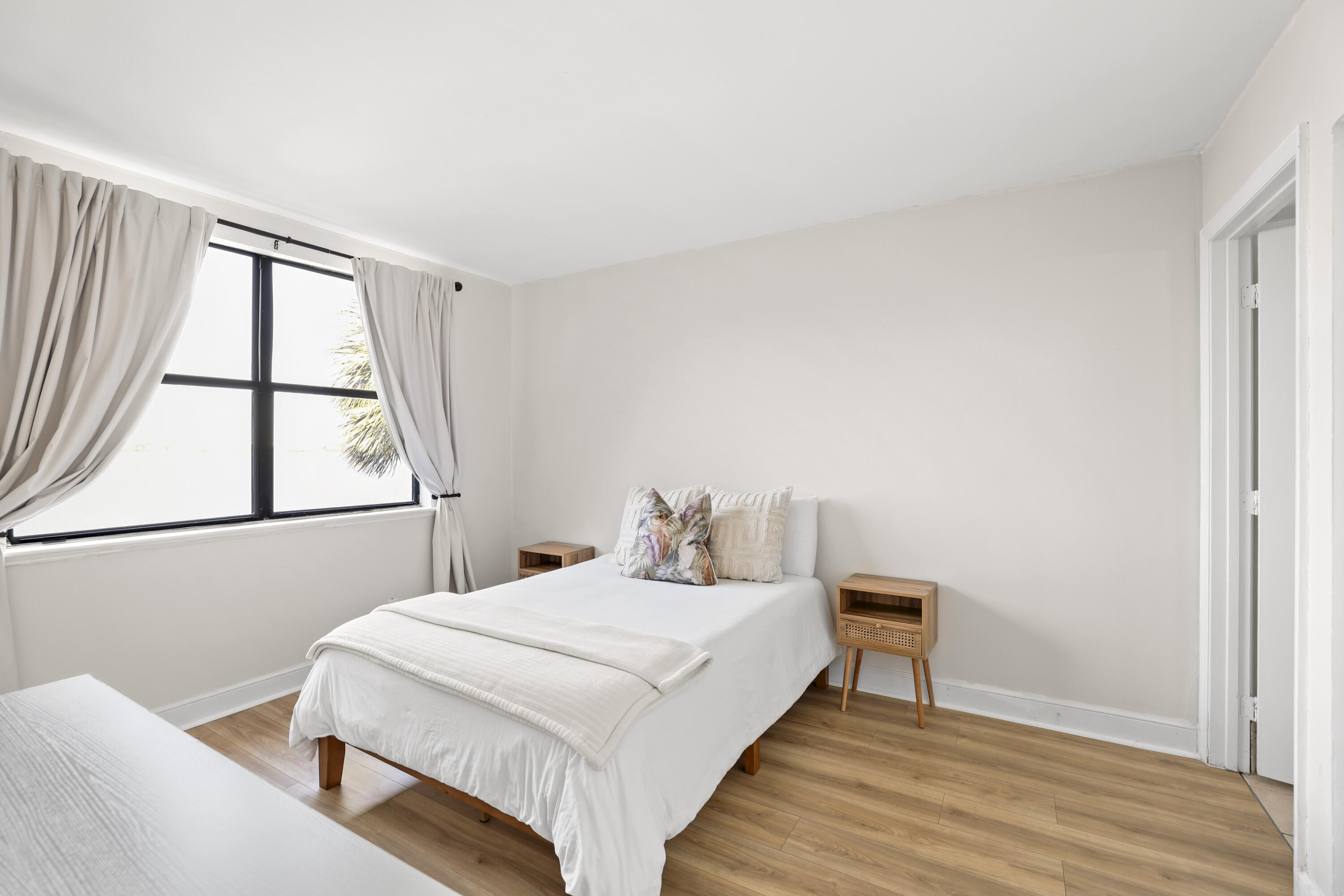 CLEAR LAKE CLUB CONDOMINIUM - Residential