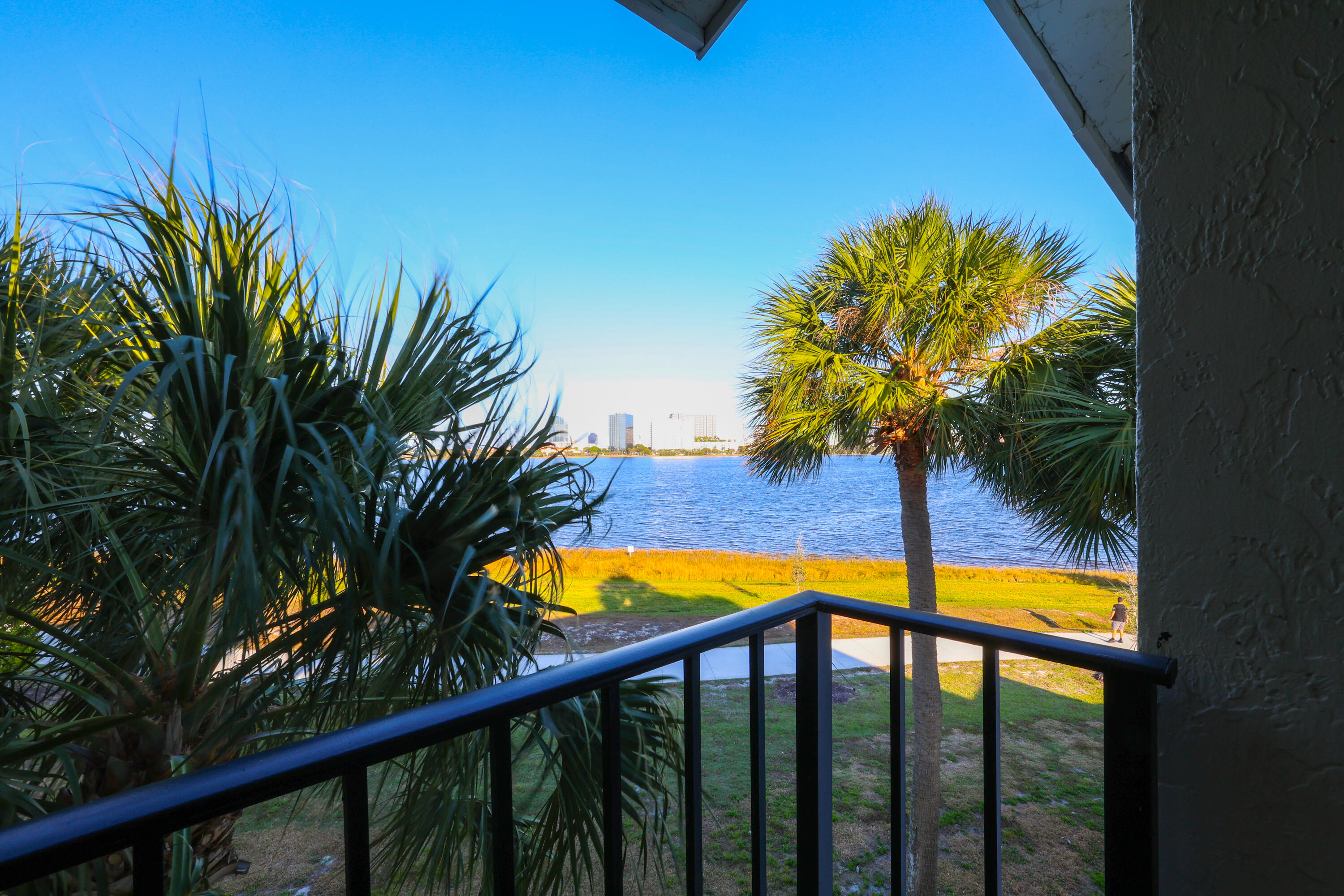 CLEAR LAKE CLUB CONDOMINIUM - Residential