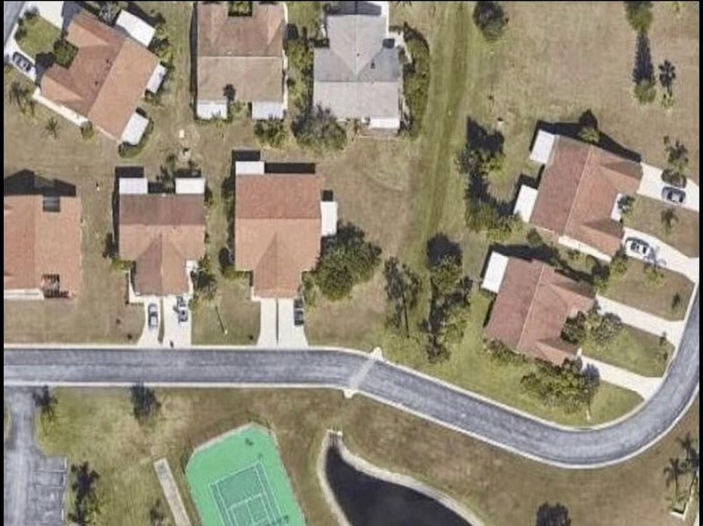 Photo of 1478 SE Larkwood Circle #1, Port Saint Lucie, FL 34952 (MLS # R10784868)