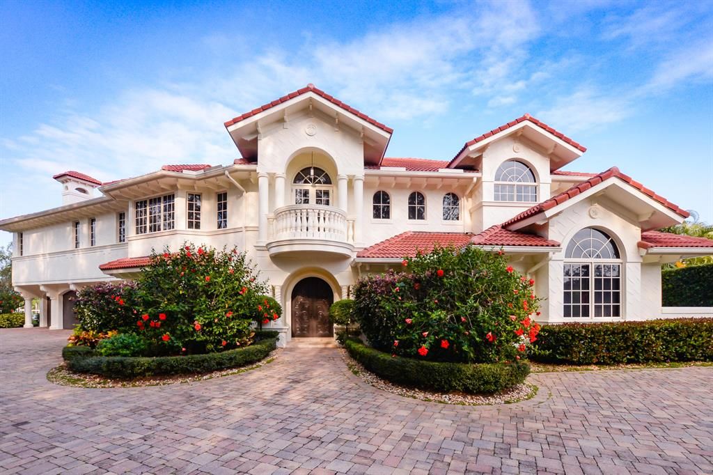 Photo of 12010 Riverbend Road, Port Saint Lucie, FL 34984 (MLS # R10695350)