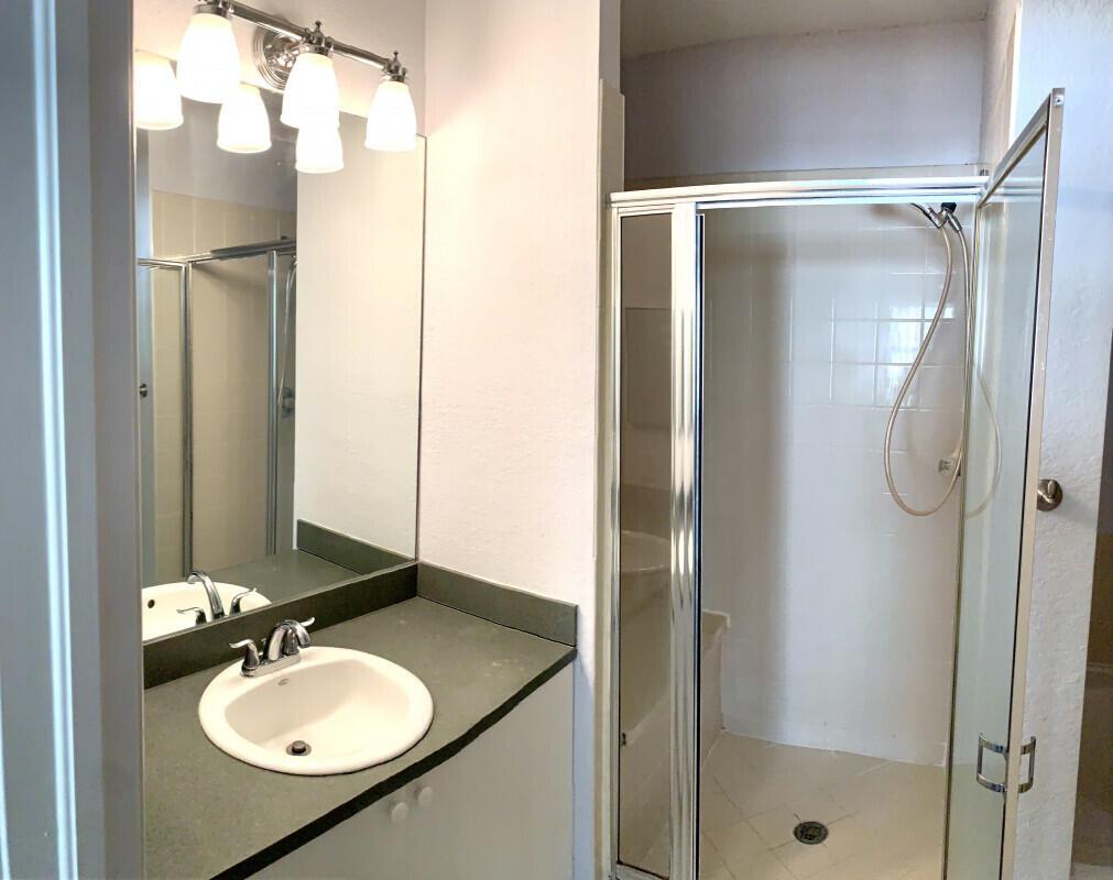 RESIDENCES OF BELMONT AT - Residential Lease