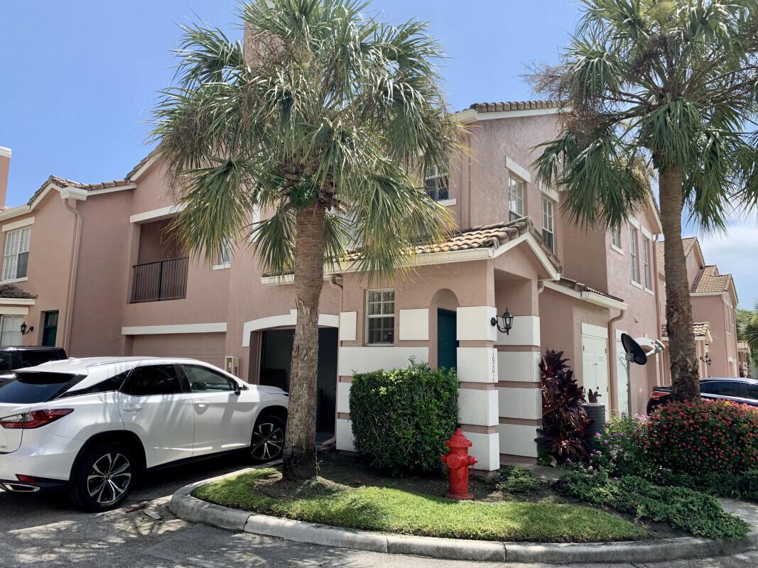 RESIDENCES OF BELMONT AT - Residential Lease