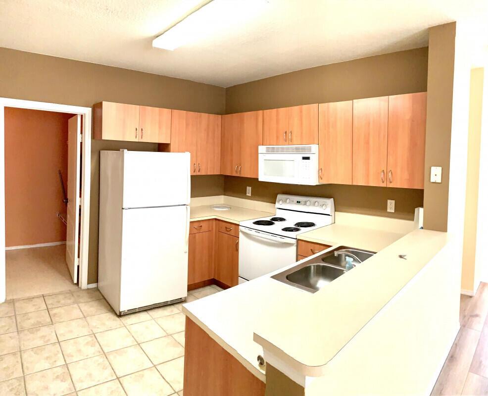 RESIDENCES OF BELMONT AT - Residential Lease