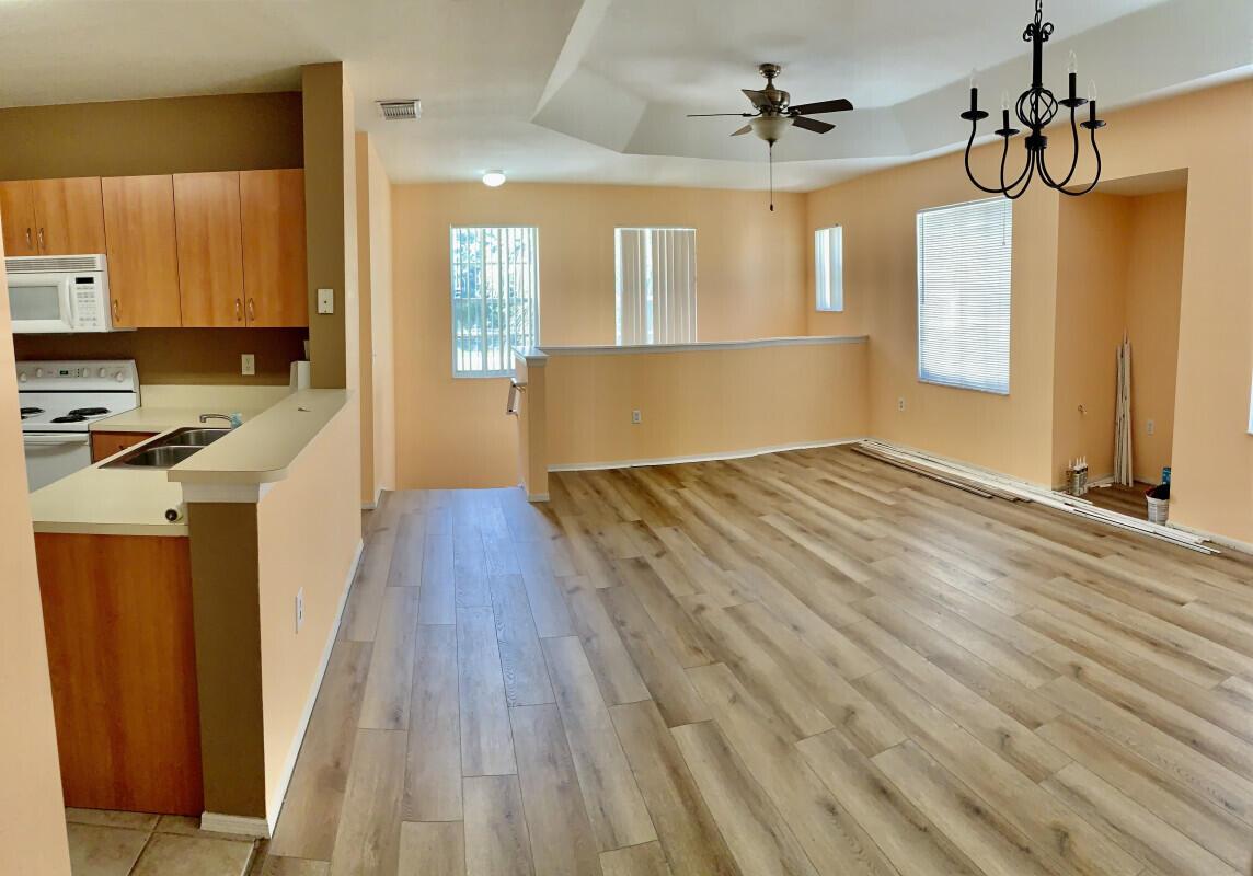 RESIDENCES OF BELMONT AT - Residential Lease