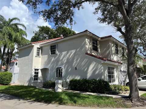 959 Azure Ln Weston FL 33326