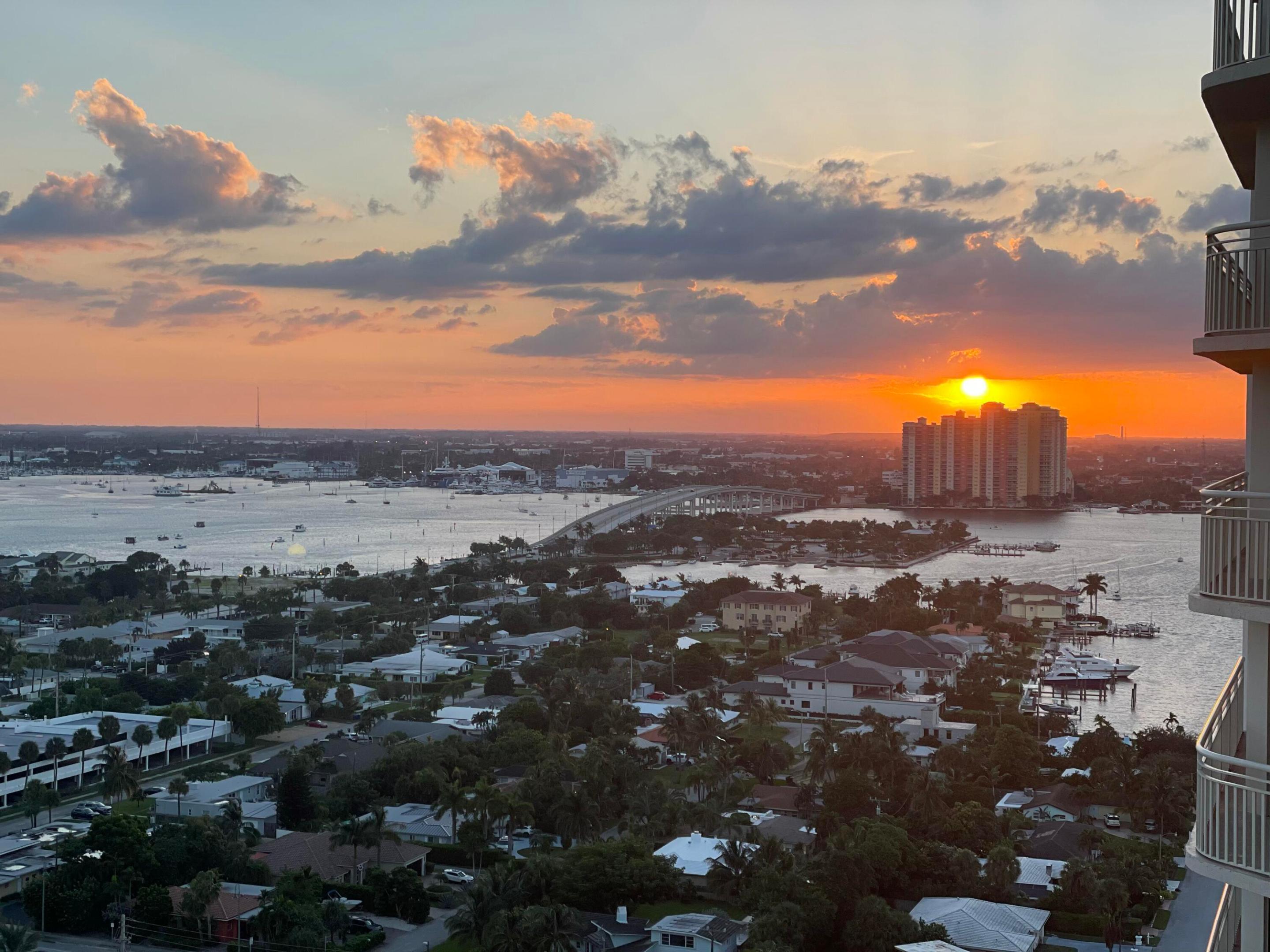 TIARA CONDO - Residential